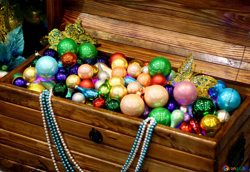 Chest full of Christmas toys №47654
