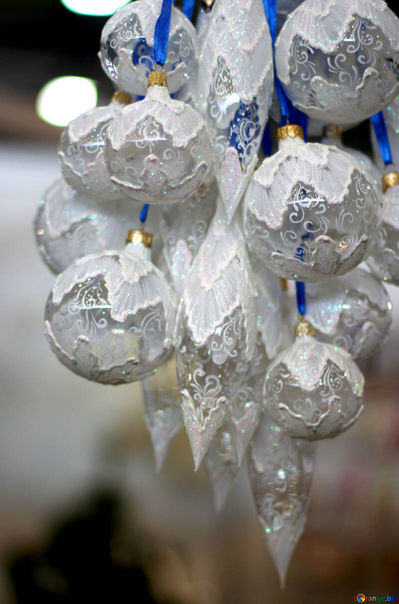 Гроно скляних новорічних кульок №47862