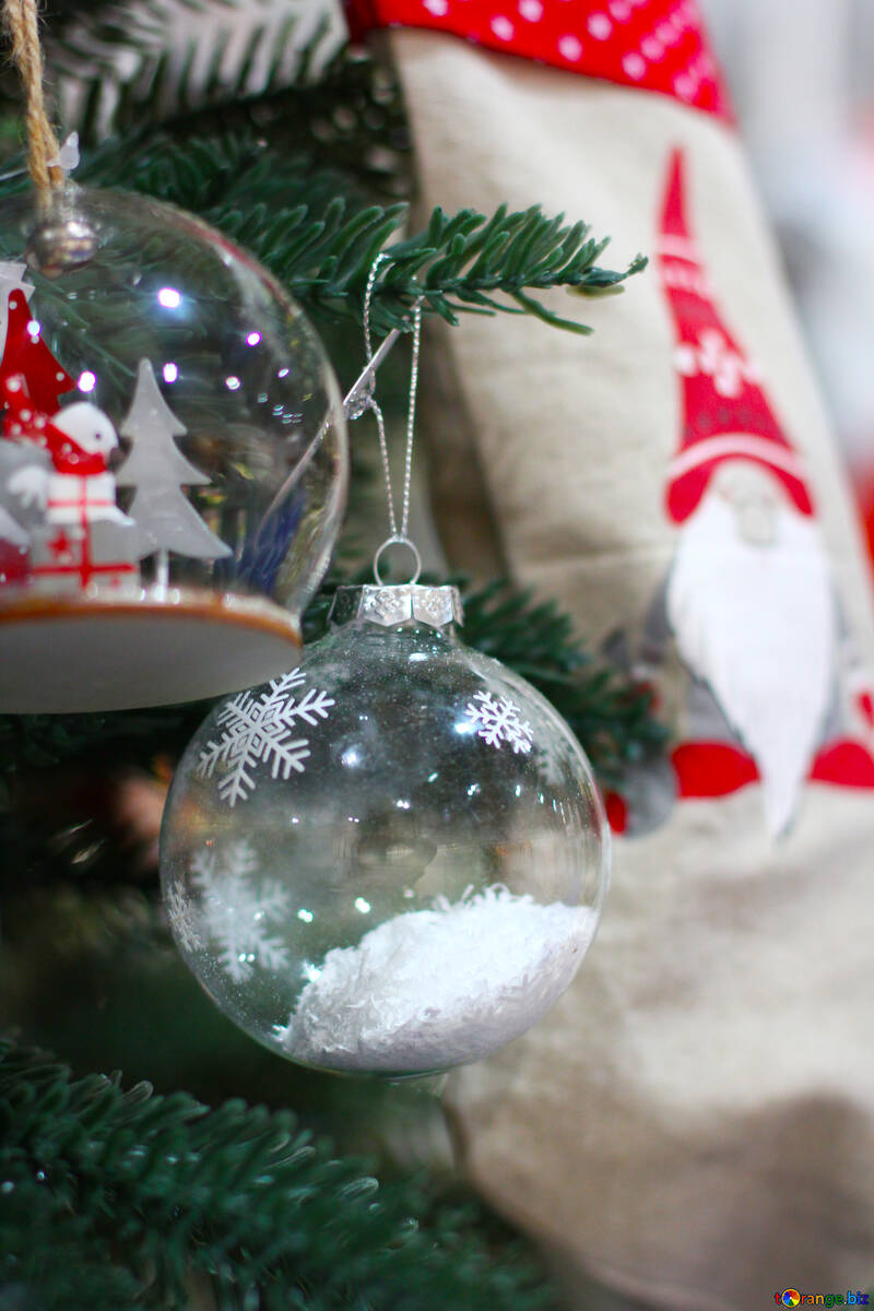 Скляні новорічні кульки і носок для подарунків №47578