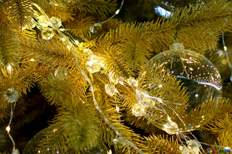 クリスマスツリー上のガラスクリスマスボール №47707