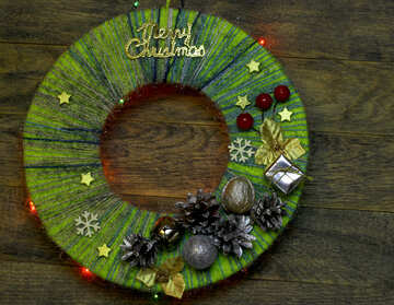 Christmas wreath made of threads №48085