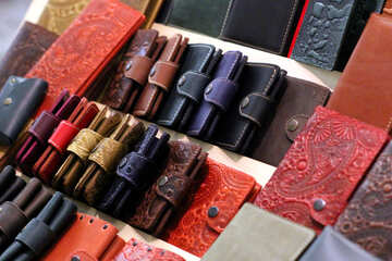 Trendy leather wallets №48838