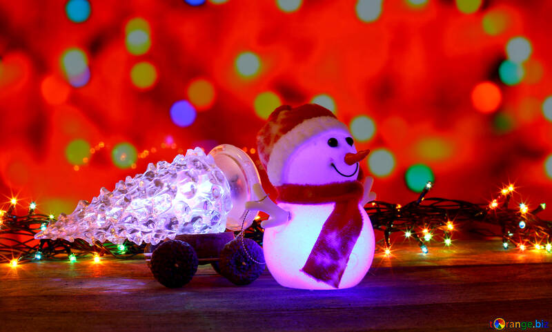 Muñeco de nieve de Navidad árbol de Navidad arrastra en el carro №48108