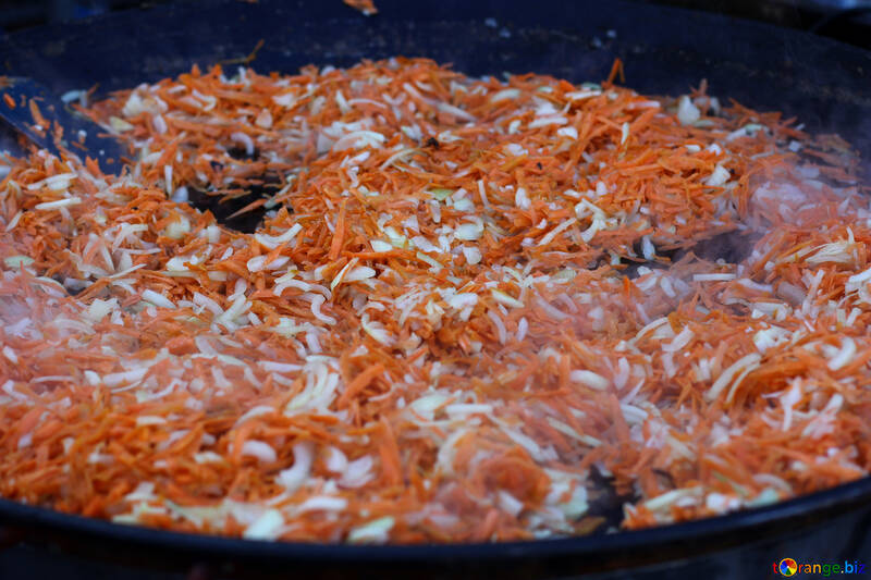 Roasted carrots and onions №48384