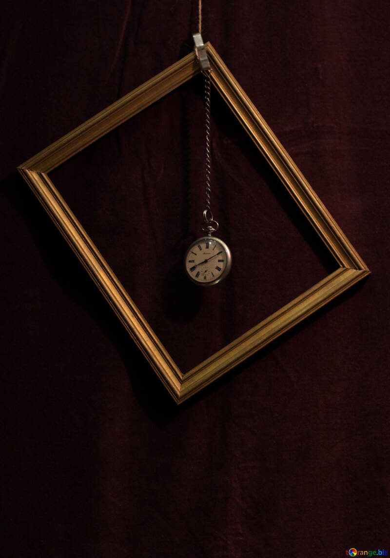 Antique clock in the frame of the picture №48622
