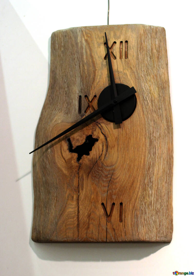 Wooden clock №48821
