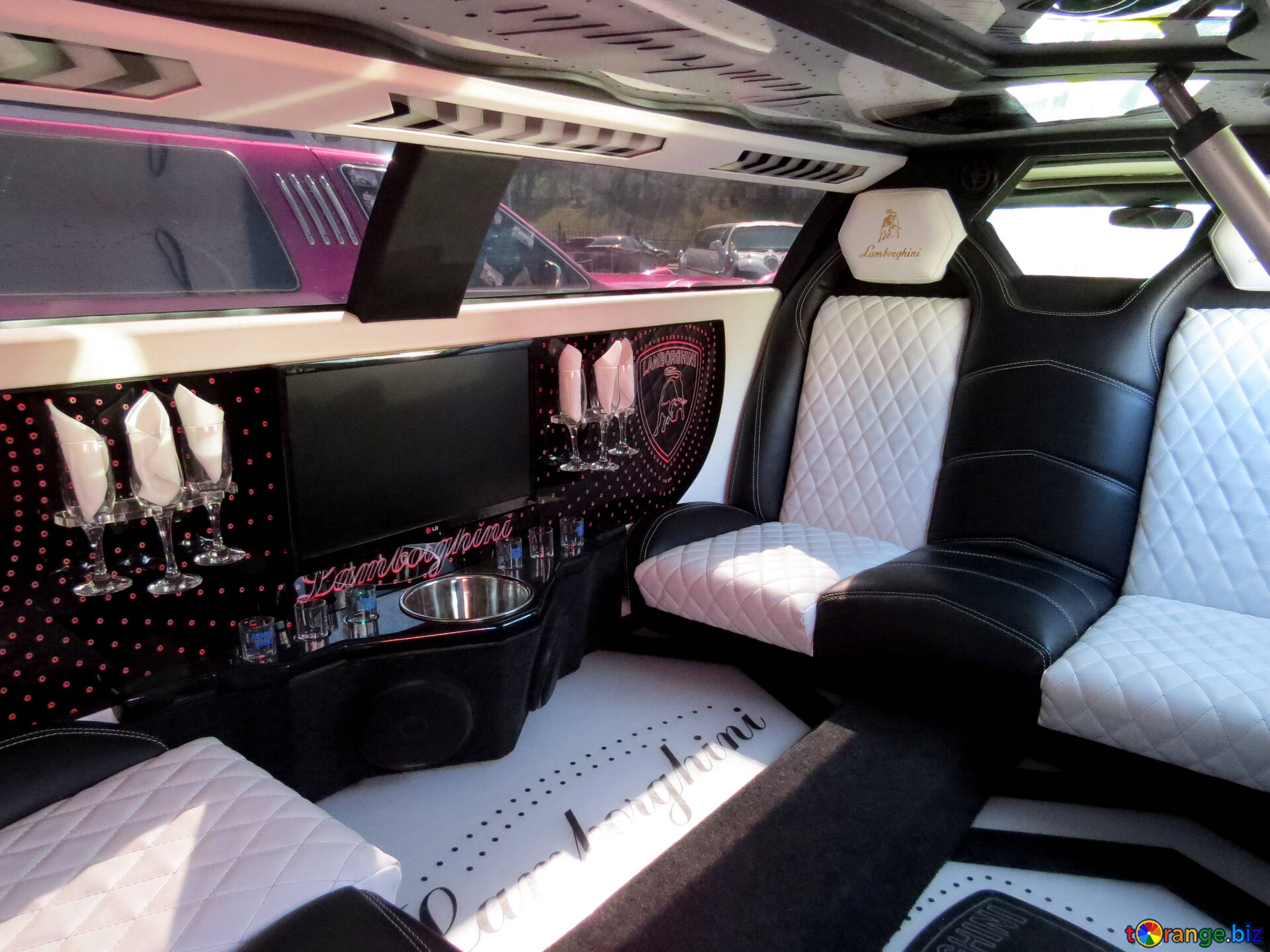 Limousine interior free image - № 49017