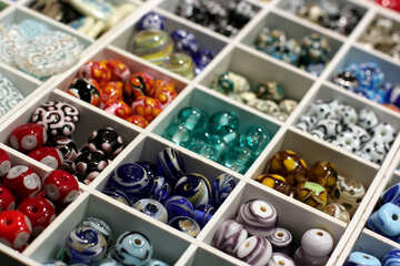 Decorative beads of colored glass №49179