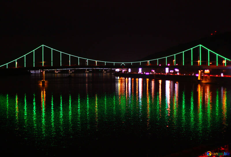 Il ponte pedonale a Kiev №49384