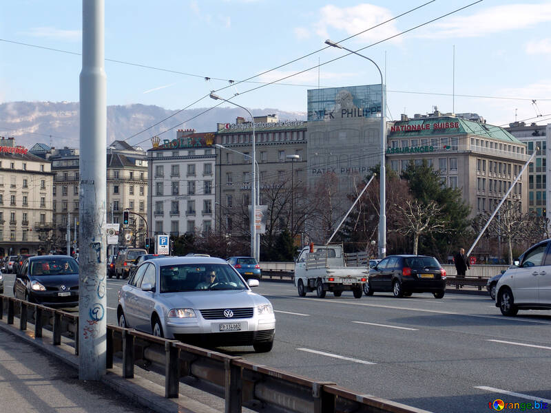 Bewegung auf der Brücke in Genf №49988