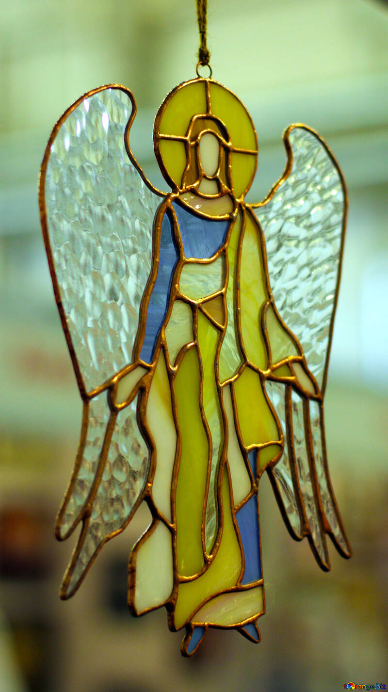ステンドグラス。色ガラスの天使 №49161
