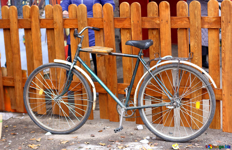古い自転車 №49445