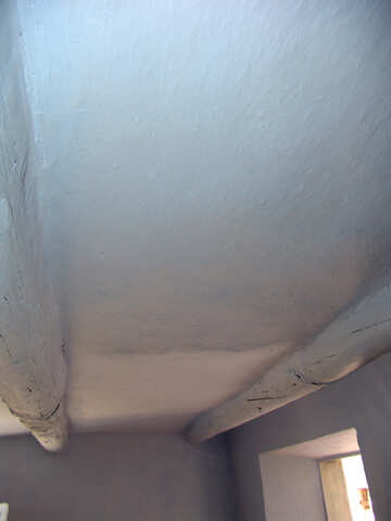 Il soffitto nella vecchia casa №5338