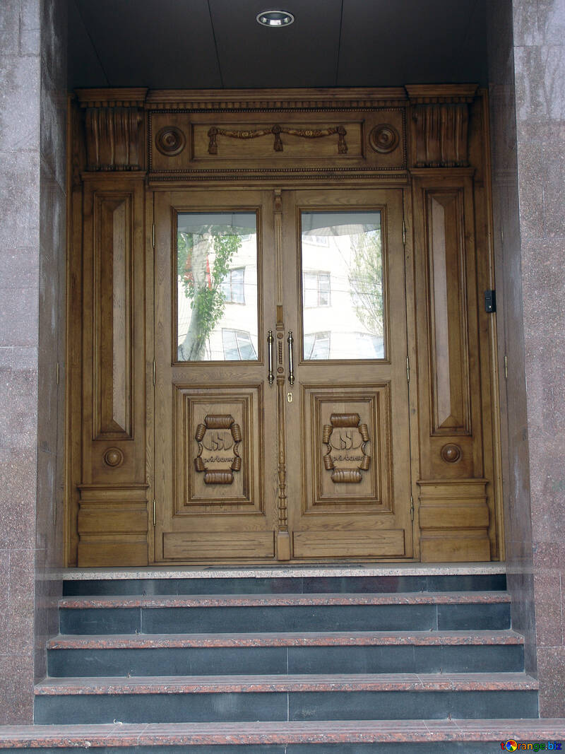 Puerta principal №5371