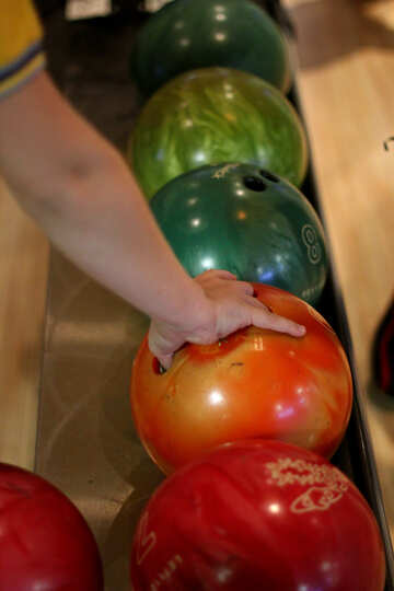 Bowlingsportbälle Farbe zum Spielen №50425