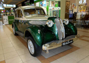 Car vecchio verde №50311