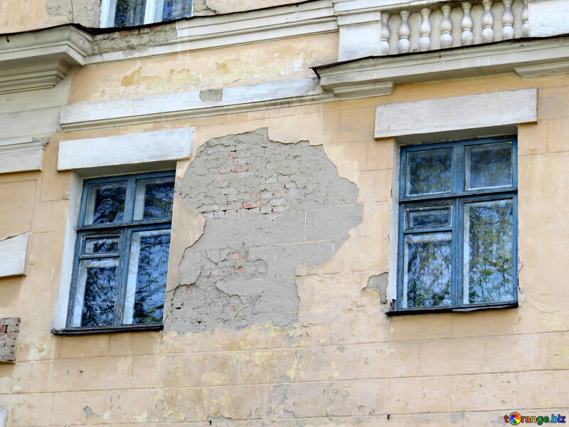 Old  building windows №50476