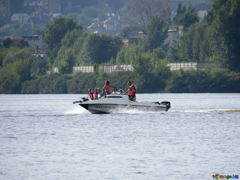 speedboat on lake river №50704