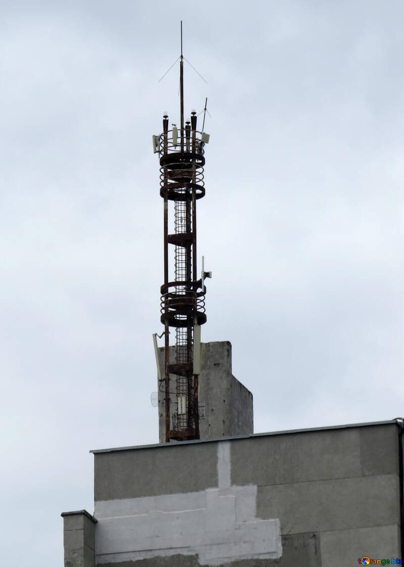 Вежа над будівлею №50782