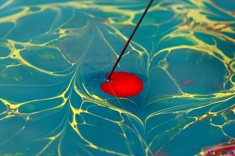 Wassermalerei der roten Farbe auf Blau №50909