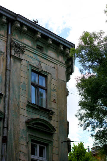 Parte della casa che costruisce vecchie finestre №51736