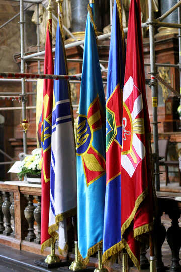 Fünf ukrainische Armeefahnen №51867
