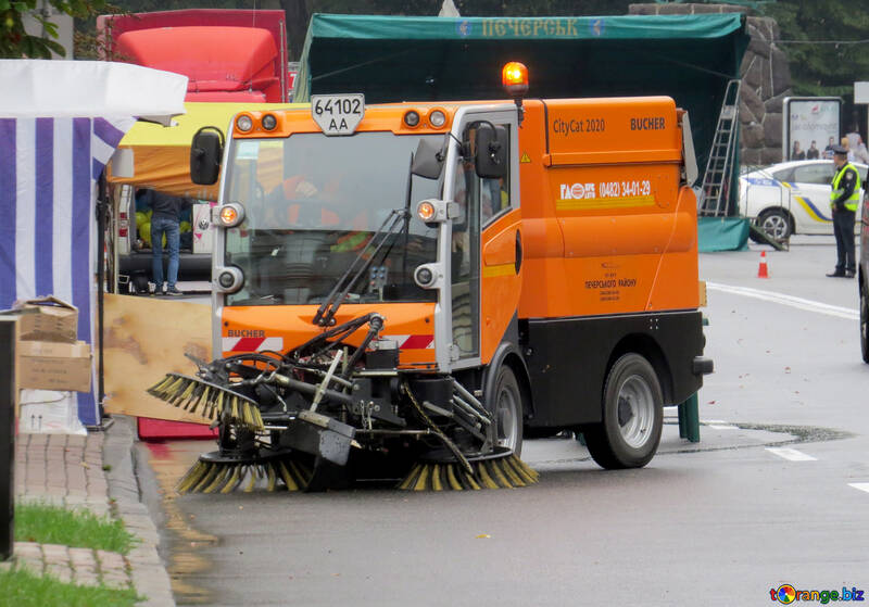 orange cleaning car sweeper street truck №51250