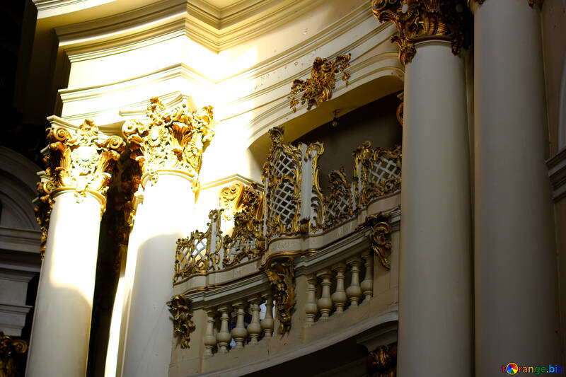 Accueil lumière piliers ornés colonnes de balcon №51618