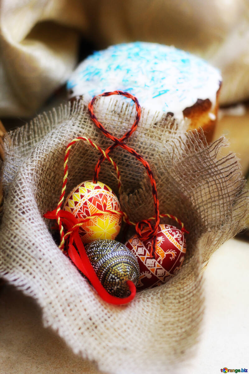 Huevos de Pascua en una bolsa de malla №51224