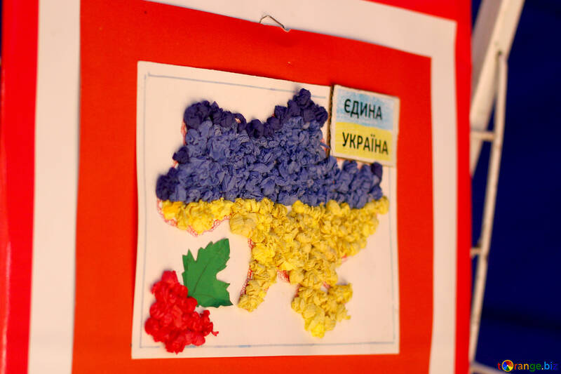 Карта України з квітів №51073