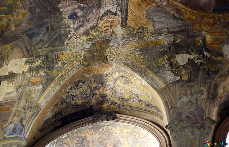 A painting ceiling №51871