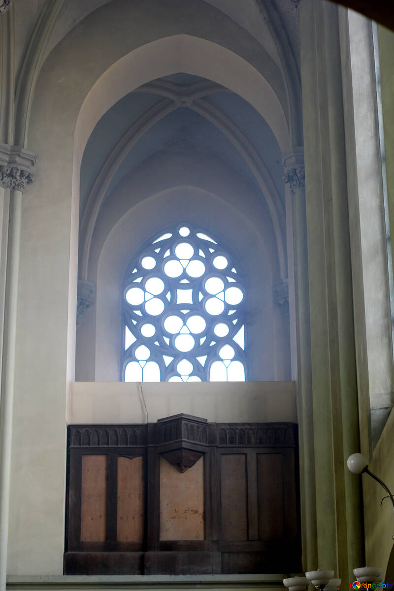 Janela da igreja dentro de vidro №51711