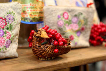 Corbeille de baies Quelques fruits dans un bol décoration №52682