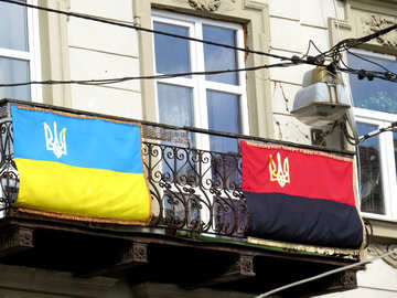 Flags on balcony №52320