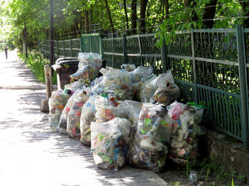Spazzatura e riciclaggio della spazzatura prima della raccolta №52132