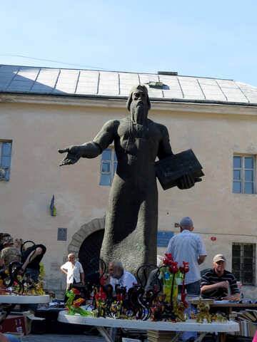 A historical statue №52161