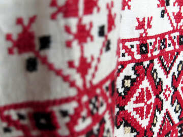 赤いタイルが敷かれた白い布カーペットパターン布 №52374