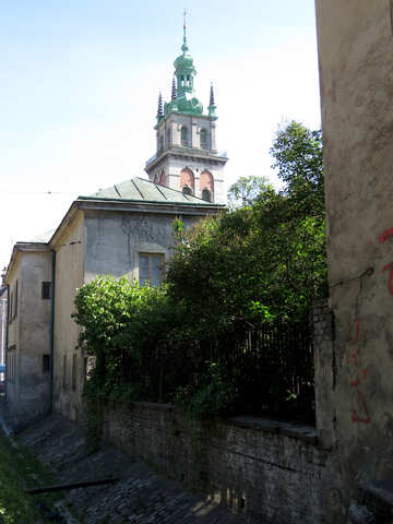 Vieux bâtiment loos comme bel tour caslte provident hôpital maison église tour arbres №52152