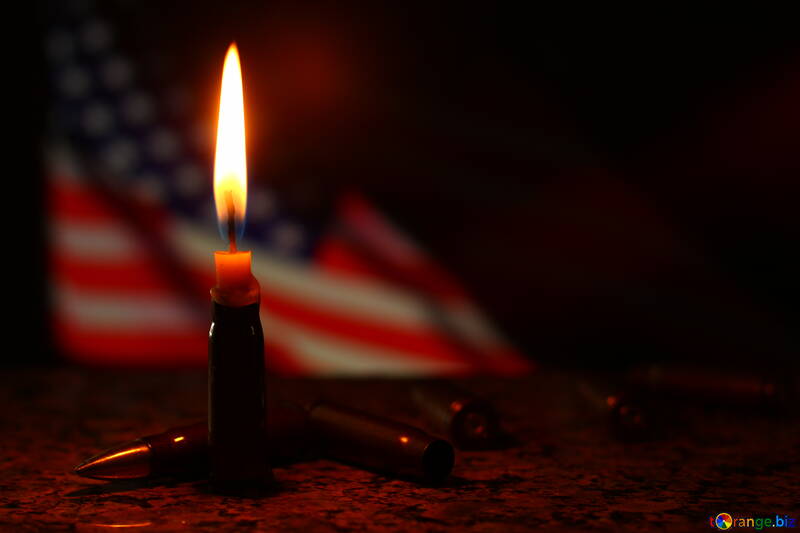 Kerze und amerikanische Flagge №52519