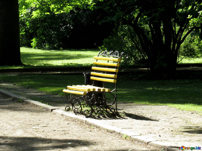 庭の公園の椅子のベンチの木の座席 №52134
