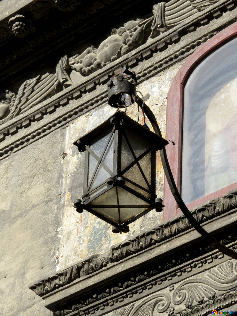 Lamp lampad on building №52184