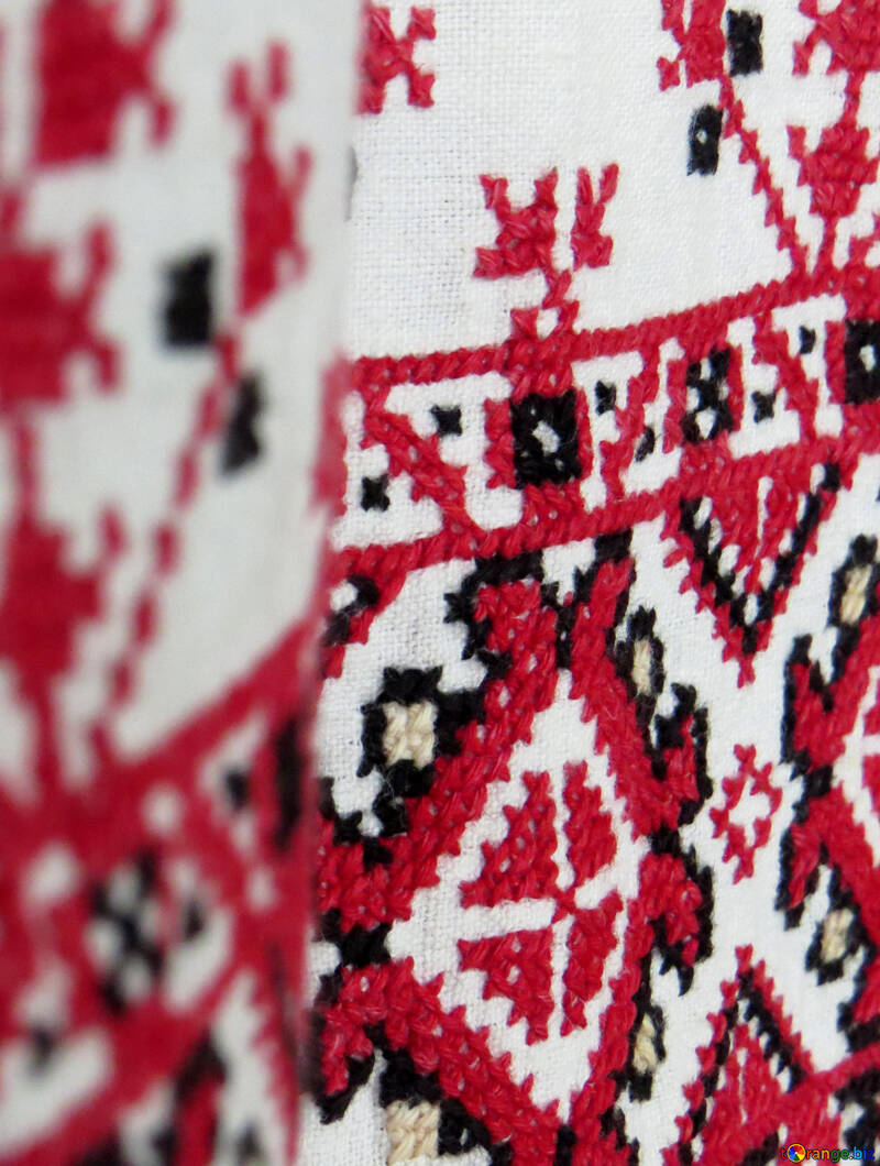Patrón de alfombra de tela roja ucraniana №52375