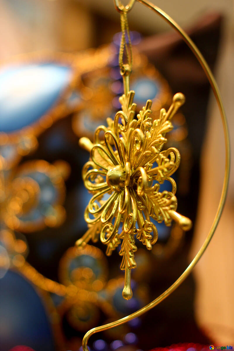 Suspended golden starbur Snowflake Decoration №52792