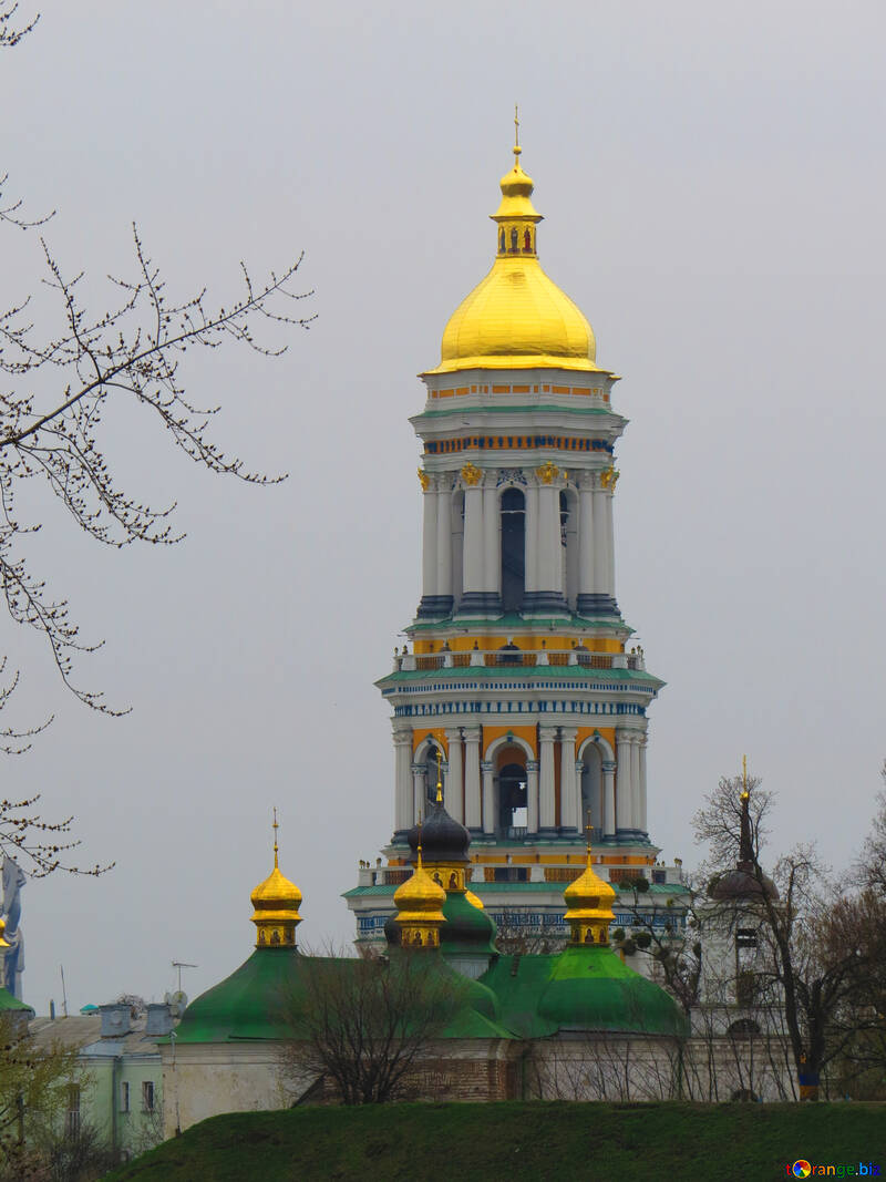 Жовтий увінчаний церкви №52406