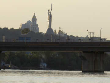 Kyiv bridge over water city №53451
