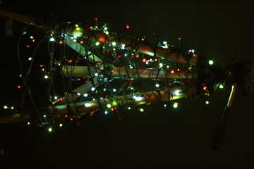 Luz da árvore de Natal em tripé de foto de metal use esta foto para pôsteres №53622