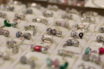 Jewellry earrings fourmies beads Rings ear rings №53002