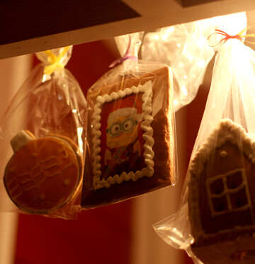 Biscotti decorati nell`immagine di Minion delle borse di piccola ossequio №53499