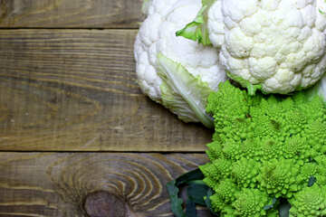 Légumes sur une table en bois №53663
