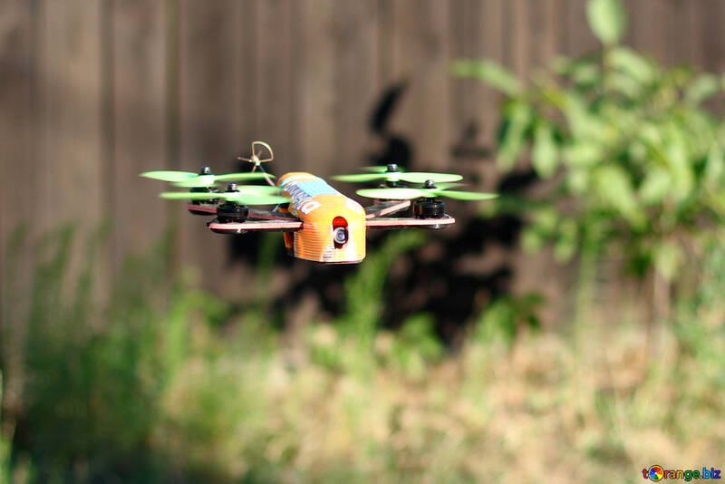 Dron de juguete jardín verde №53681
